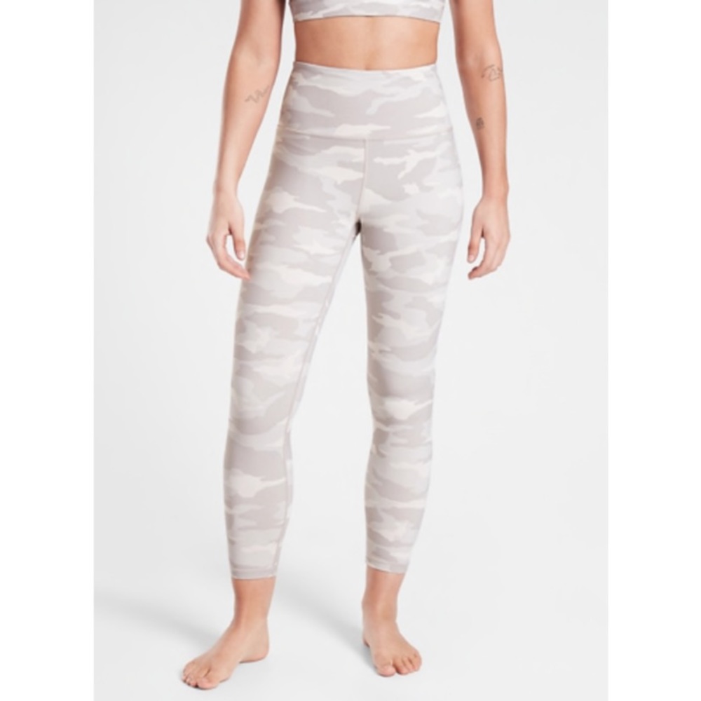 Athleta Women Elation 7/8 Tight Camo MT